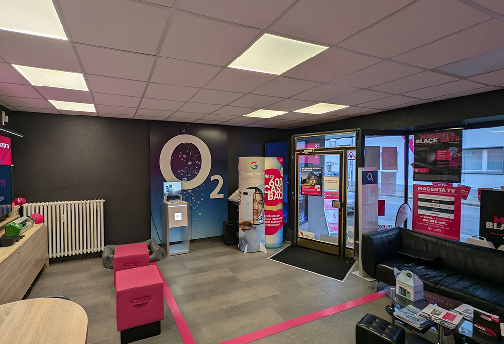 Innenansicht Shop Tekphone o2 und Telekom Shop in Blomberg